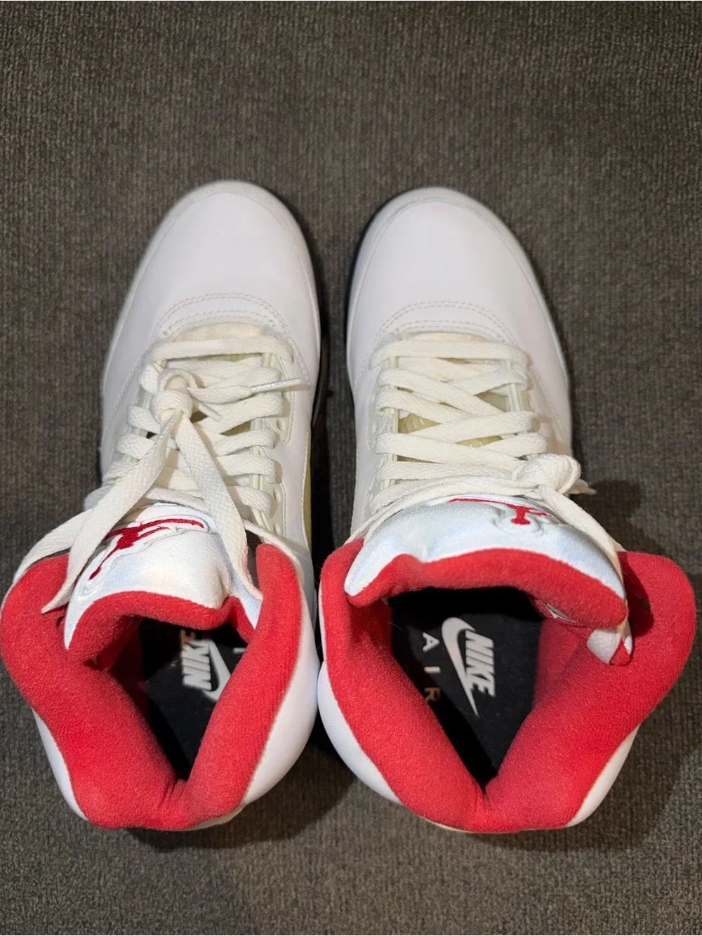 Jordan 5 Retro ‘Fire Red Silver Tongue’ Size 8M